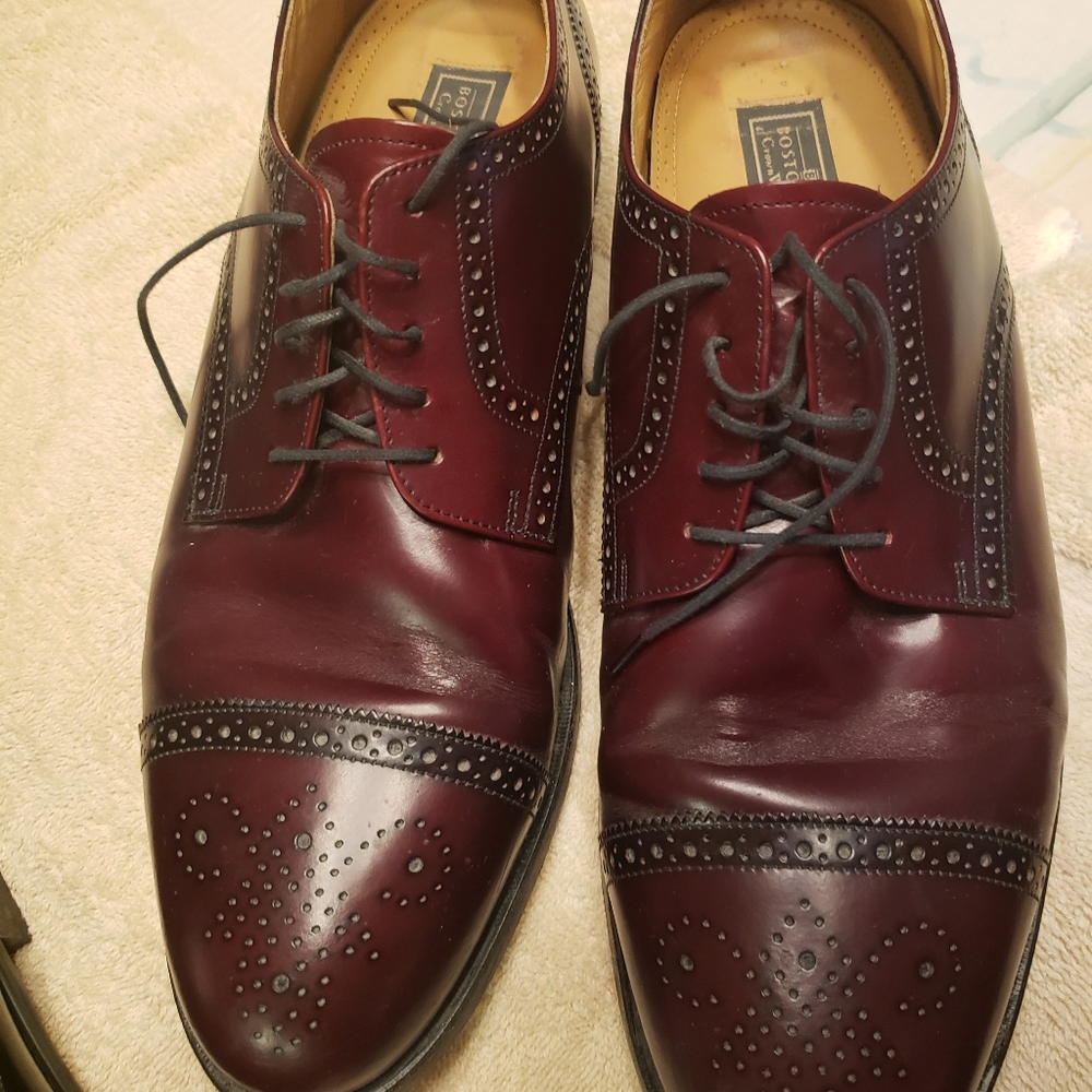 Men's dress shoes